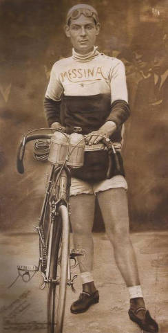 Lucio Giulio Messina con bici